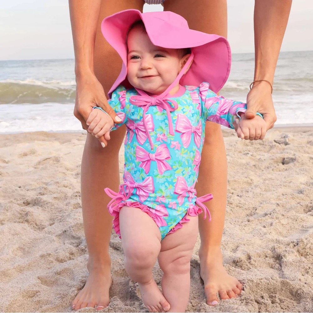 Caden Lane LONG SLEEVE RASH GUARD WITH RUFFLE BOTTOM | BEACHY BOWS